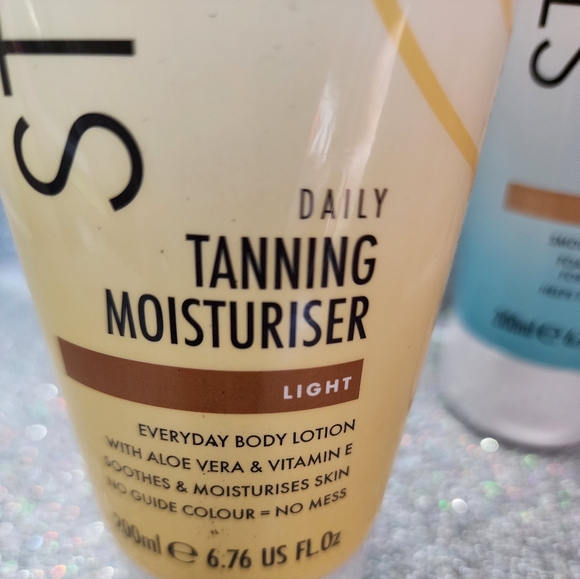 St Moritz exfoliating skin primer and light daily tanning moisturizer set combo - Picture 1 of 6